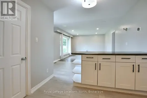 638 Oak Street Collingwood ON L9Y 2Z8