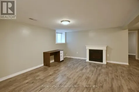 638 Oak Street Collingwood ON L9Y 2Z8