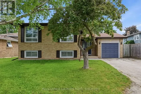 30 Courtice Crescent Collingwood ON L9Y 4G1