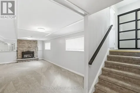 30 Courtice Crescent Collingwood ON L9Y 4G1