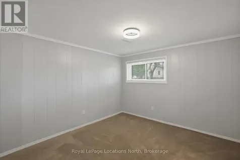 30 Courtice Crescent Collingwood ON L9Y 4G1