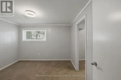 30 Courtice Crescent Collingwood ON L9Y 4G1
