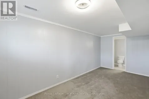 30 Courtice Crescent Collingwood ON L9Y 4G1