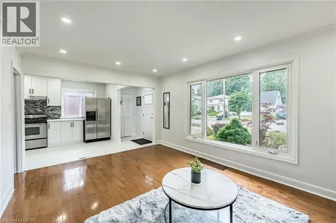 7 Putney Road Toronto ON M8W 2K6