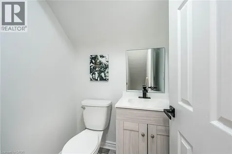 7 Putney Road Toronto ON M8W 2K6