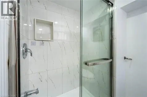 7 Putney Road Toronto ON M8W 2K6