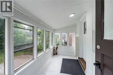 7 Putney Road Toronto ON M8W 2K6
