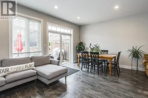329 Yellow Birch Crescent Blue Mountains ON L9Y 0Y5