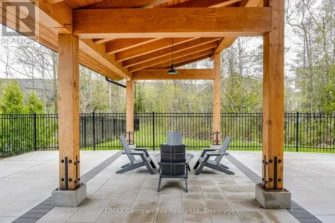 329 Yellow Birch Crescent Blue Mountains ON L9Y 0Y5
