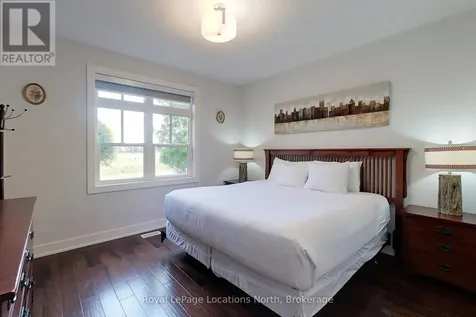 115 Fairway Court Blue Mountains ON L9Y 0P8