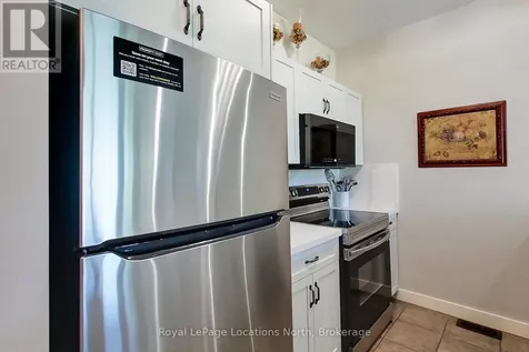 115 Fairway Court Blue Mountains ON L9Y 0P8