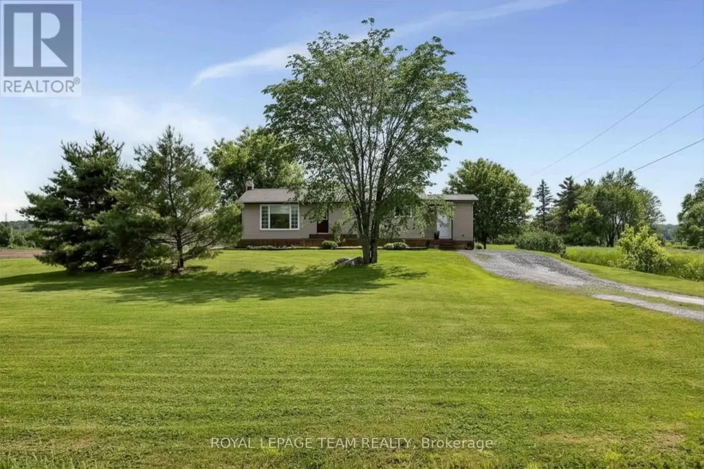 3217 Woodkilton Road Ottawa ON K0A 1T0