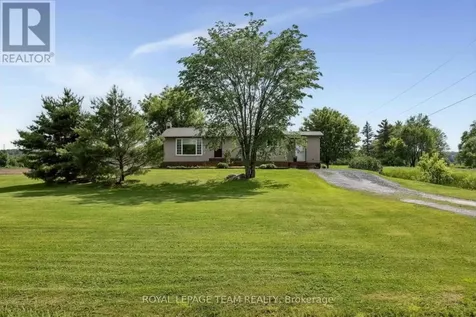 3217 Woodkilton Road Ottawa ON K0A 1T0