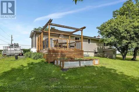 3217 Woodkilton Road Ottawa ON K0A 1T0