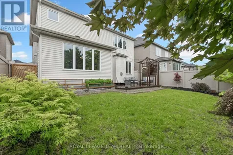 1882 Montmère Avenue Ottawa ON K4A 0L7