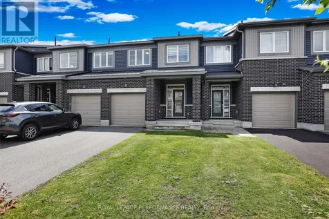 44 Gardenpost Terrace Ottawa ON K4A 1G8