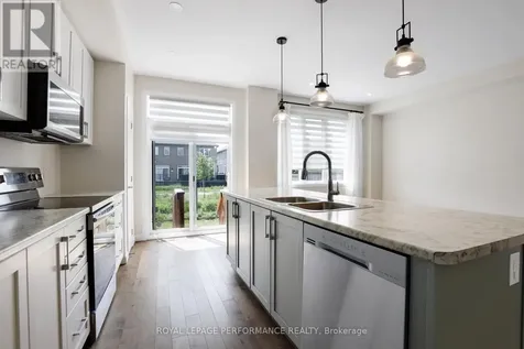 44 Gardenpost Terrace Ottawa ON K4A 1G8