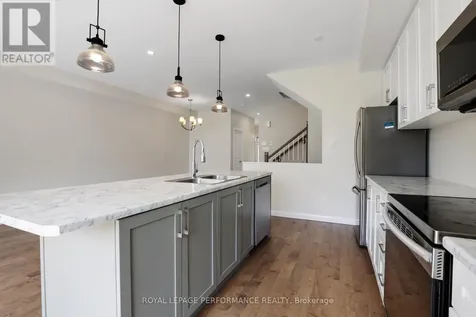 44 Gardenpost Terrace Ottawa ON K4A 1G8