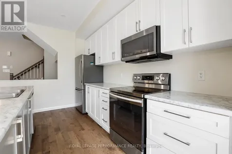 44 Gardenpost Terrace Ottawa ON K4A 1G8