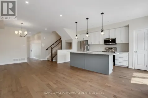44 Gardenpost Terrace Ottawa ON K4A 1G8