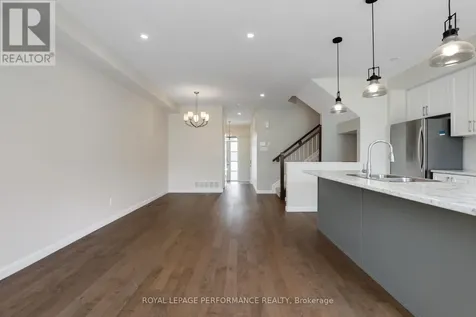 44 Gardenpost Terrace Ottawa ON K4A 1G8
