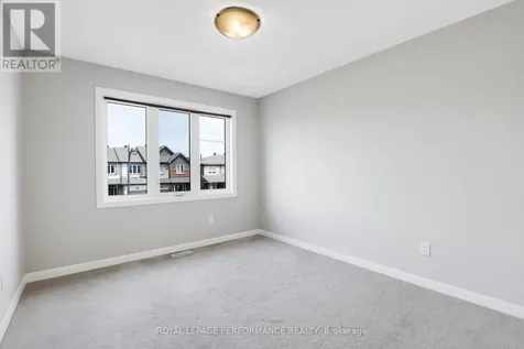 44 Gardenpost Terrace Ottawa ON K4A 1G8