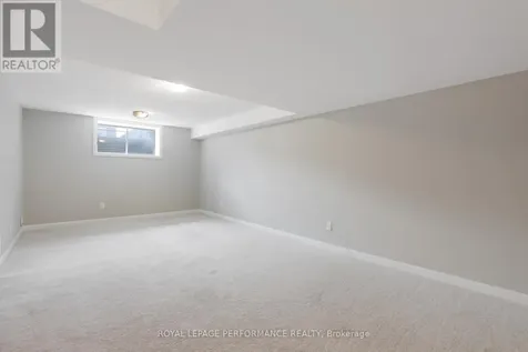 44 Gardenpost Terrace Ottawa ON K4A 1G8