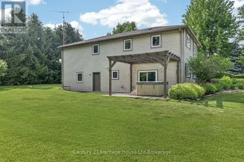 1567 Forestry Farm Road Norfolk ON N0G 1G0
