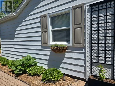 22 Broadview Avenue West Smiths Falls ON K7A 4K9
