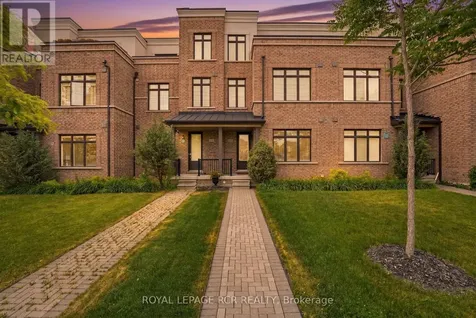 1202 Wellington Street East Aurora ON L4G 2C9