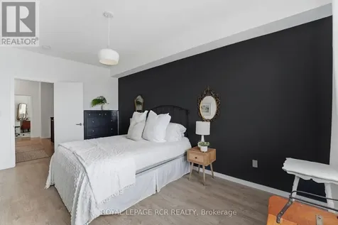 1202 Wellington Street East Aurora ON L4G 2C9