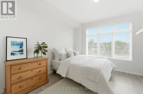 1202 Wellington Street East Aurora ON L4G 2C9
