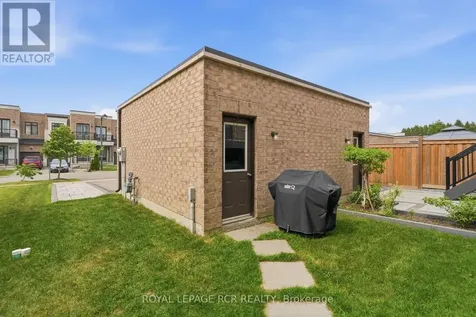 1202 Wellington Street East Aurora ON L4G 2C9