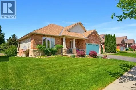 30 Cobblestone Drive Paris ON N3L 4G1