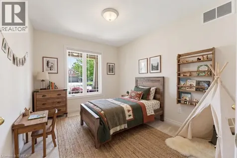 30 Cobblestone Drive Paris ON N3L 4G1