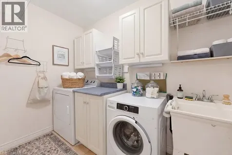 30 Cobblestone Drive Paris ON N3L 4G1
