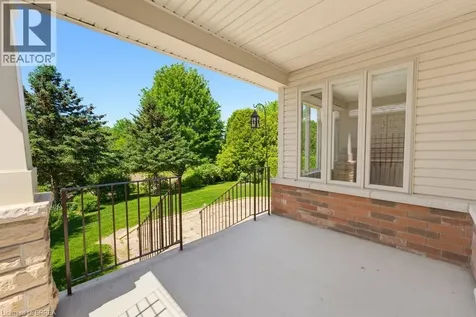 30 Cobblestone Drive Paris ON N3L 4G1