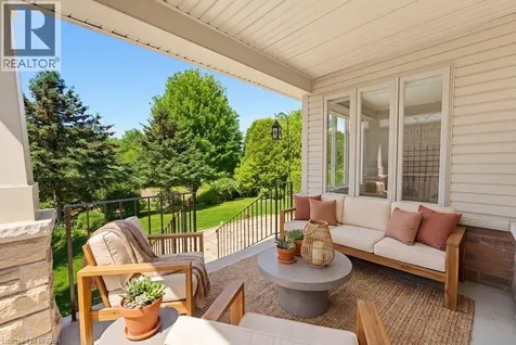 30 Cobblestone Drive Paris ON N3L 4G1