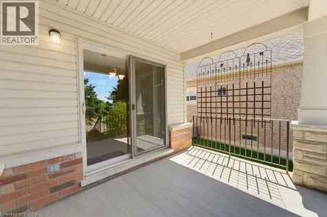 30 Cobblestone Drive Paris ON N3L 4G1
