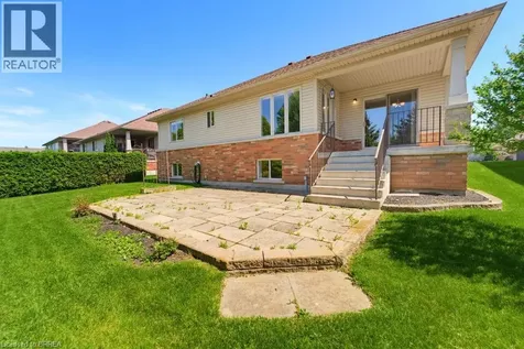 30 Cobblestone Drive Paris ON N3L 4G1