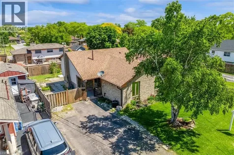 49 Grove Avenue St. Catharines ON L2P 1C9