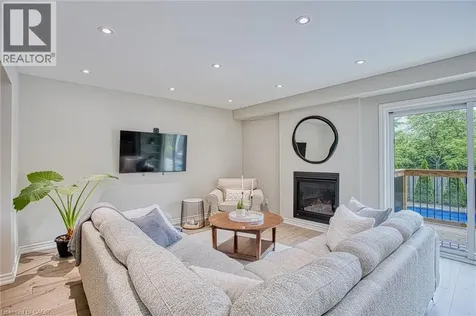1340 Monmouth Drive Burlington ON L7P 3J6