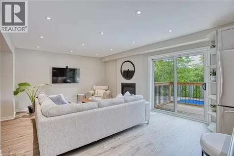 1340 Monmouth Drive Burlington ON L7P 3J6