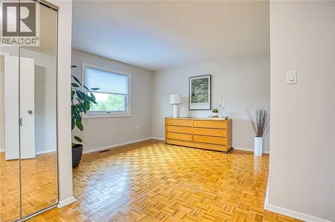 1340 Monmouth Drive Burlington ON L7P 3J6