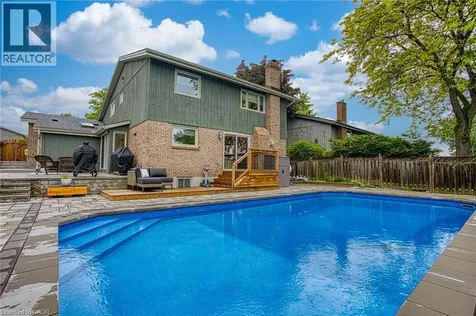 1340 Monmouth Drive Burlington ON L7P 3J6