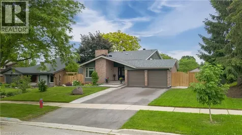 1340 Monmouth Drive Burlington ON L7P 3J6