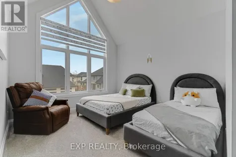923 Stonecliffe Walk Kitchener ON N2P 0K5