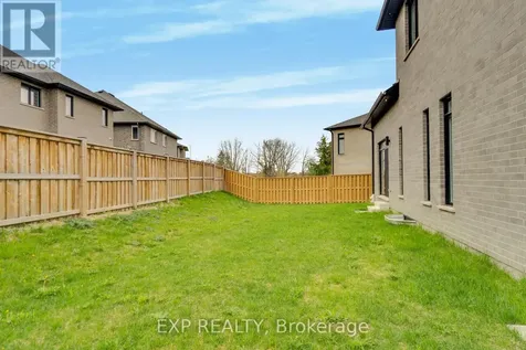 923 Stonecliffe Walk Kitchener ON N2P 0K5