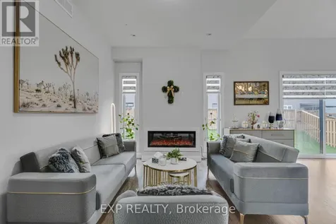 923 Stonecliffe Walk Kitchener ON N2P 0K5