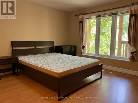 579 Violet Street Waterloo ON N2V 2V6